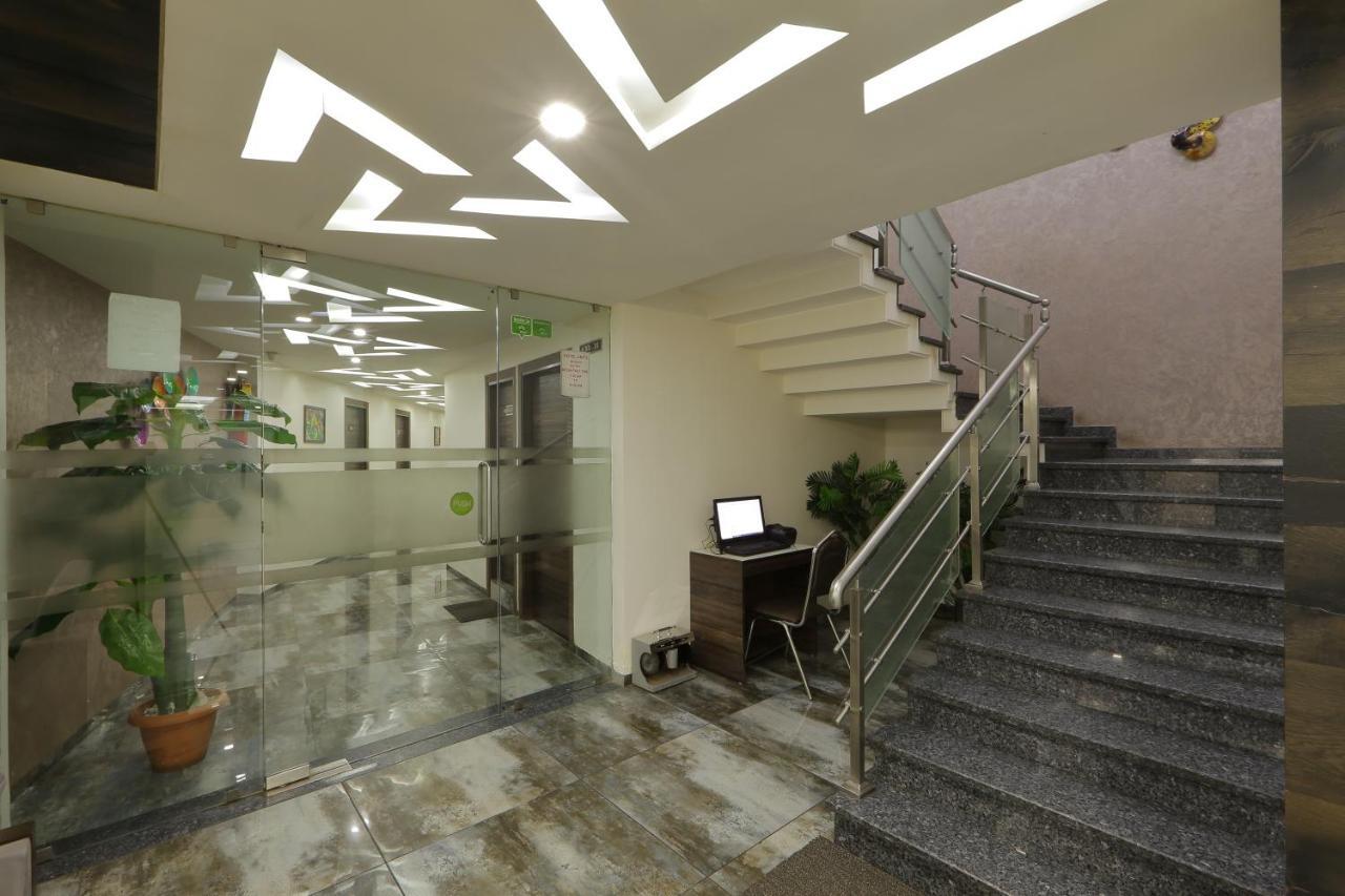 Hotel Unity Ахмедабад Екстериор снимка