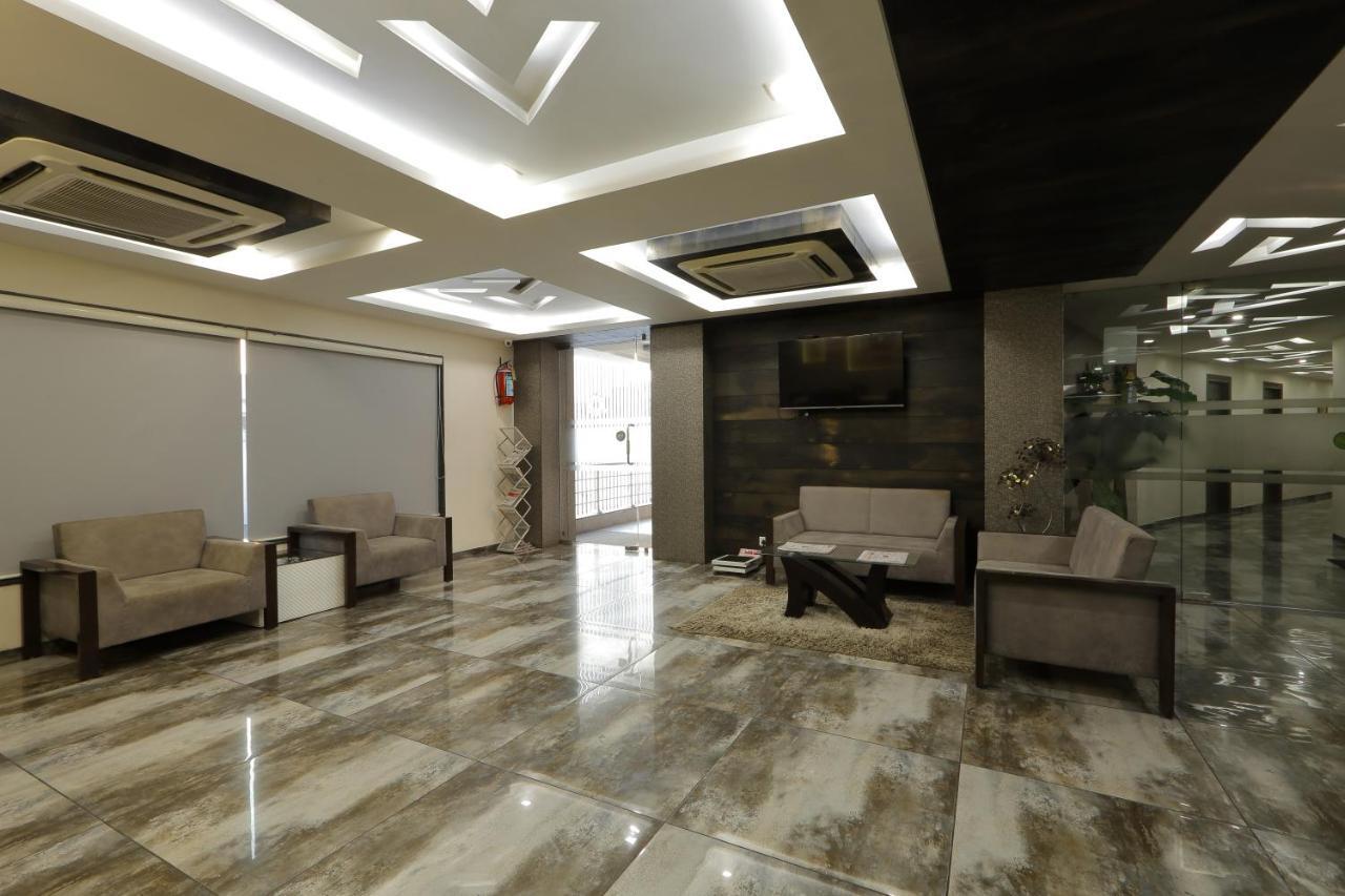 Hotel Unity Ахмедабад Екстериор снимка